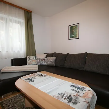 Neurauter-3 By Interhome Fuegen
